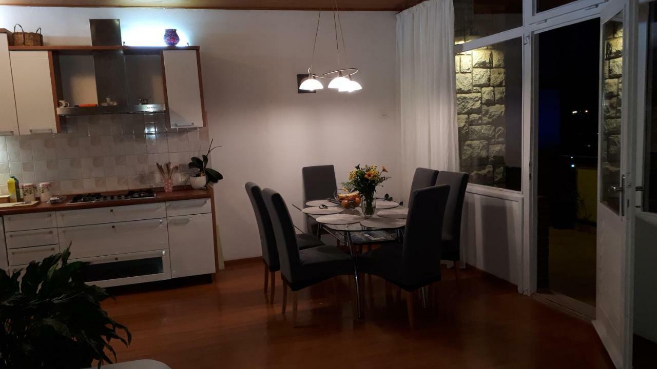 Best4You Apartment - Sea View - 70 M2 - 2 Bedrooms Дубровник Екстер'єр фото